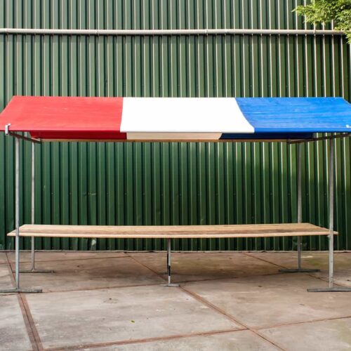 Houten marktkraam van 4 meter breed met rood-wit-blauw gestreept zeil – De Zwart Marktkramen