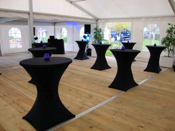 Luxe statafel met stoffen afrok in diverse kleuren, inklapbare hangtafel voor feesten, borrels en zakelijke evenementen.