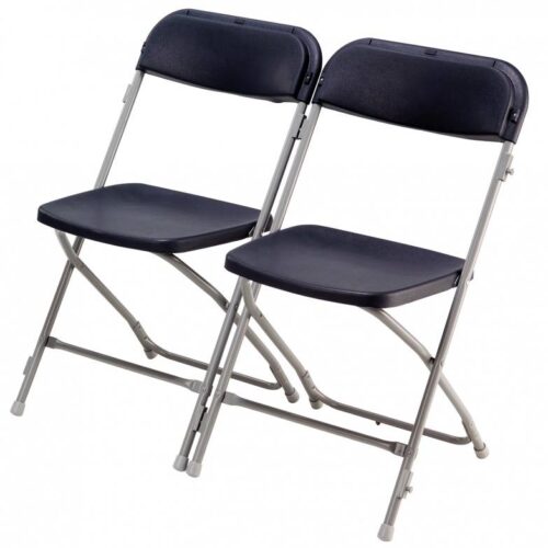 Klapstoelen Stapelbare en inklapbare witte klapstoelen voor evenementen, congressen en bruiloften, geleverd door De Zwart Marktkramen.